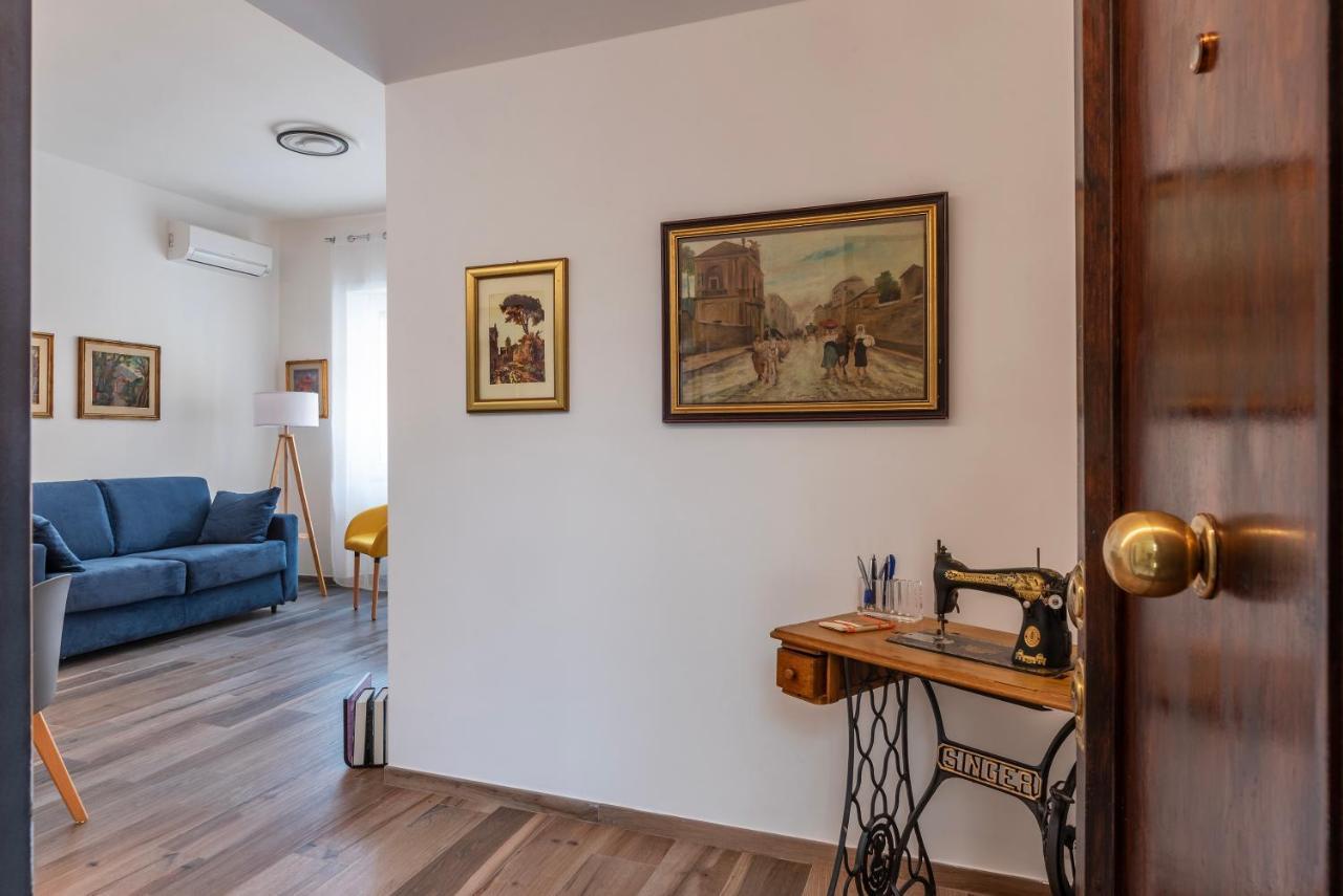 Piazza Re Di Roma Comfy Apartment Esterno foto